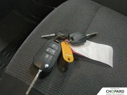 Photo 13 Peugeot Partner  FOURGON STANDARD 650 KG BLUEHDI 100 S&S BVM6