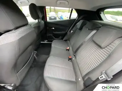 Photo 41 Peugeot 2008  PureTech 130 S&S EAT8