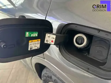 Photo 19 Ford Kuga  2.5 Duratec 190 ch FlexiFuel FHEV E85 Powershift