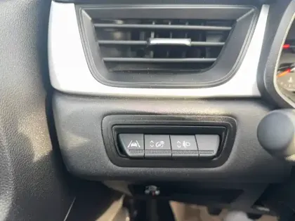 Photo 163 Renault Captur  TCe 100 GPL - 21