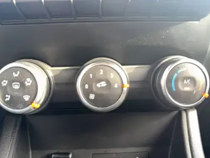 Photo 97 Renault Captur Gén. II (HJB) Ph1 Business 5