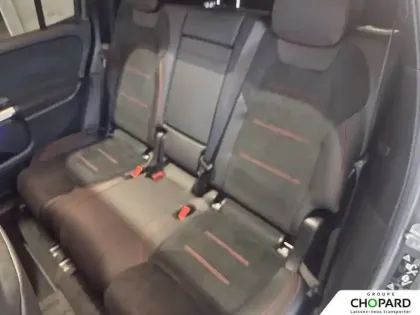 Photo 48 Mercedes GLB  200 d 8G-DCT