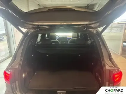 Photo 38 Mercedes GLB  200 d 8G-DCT