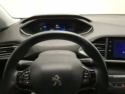 Photo 14 Peugeot 308  PureTech 110ch S&S BVM6