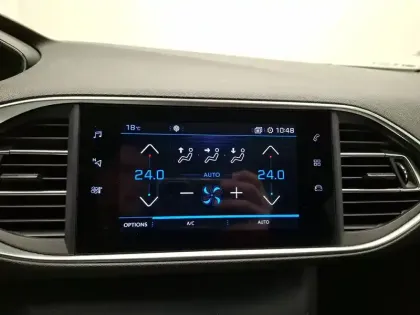 Photo 21 Peugeot 308  PureTech 110ch S&S BVM6