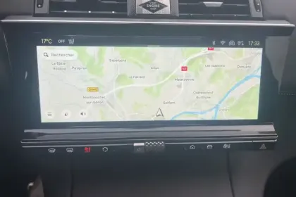 Photo 59 DS DS 7  Hybride Rechargeable E-Tense 360 EAT8 4x4