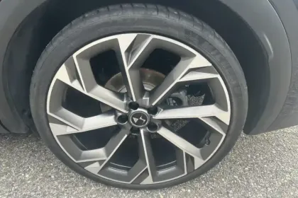 Photo 80 DS DS 7  Hybride Rechargeable E-Tense 360 EAT8 4x4