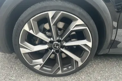 Photo 45 DS DS 7  Hybride Rechargeable E-Tense 360 EAT8 4x4