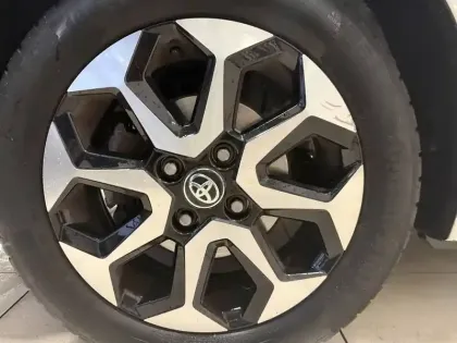 Photo 13 Toyota Aygo  1.0 VVT-i