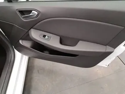 Photo 23 Renault Clio  TCe 100