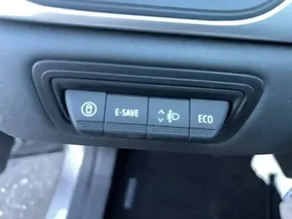 Photo 22 Renault Captur  E-Tech full hybrid 145 ch