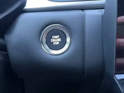 Photo 28 Renault Captur  E-Tech full hybrid 145 ch