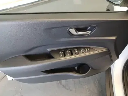 Photo 13 Kia Stonic  1.0 T-GDi 100 ch DCT7