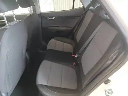 Photo 15 Kia Stonic  1.0 T-GDi 100 ch DCT7