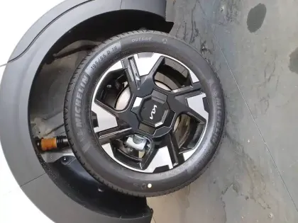 Photo 5 Kia Stonic  1.0 T-GDi 100 ch DCT7