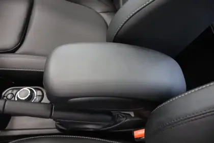 Photo 21 Mini Mini Hatch 5 Portes Cooper 136 ch DKG7