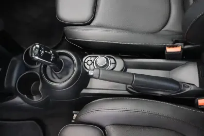 Photo 32 Mini Mini Hatch 5 Portes Cooper 136 ch DKG7