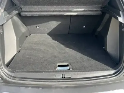 Photo 6 Peugeot 2008 Gén. II Ph1 NG Allure 5