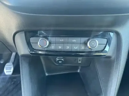 Photo 21 Opel Corsa Gén. VI Ph2 Base 5