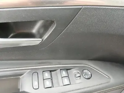 Photo 17 Peugeot 3008 Gén. II Ph1 GT 5