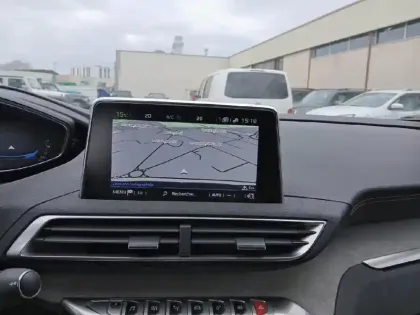 Photo 11 Peugeot 3008 Gén. II Ph1 GT 5