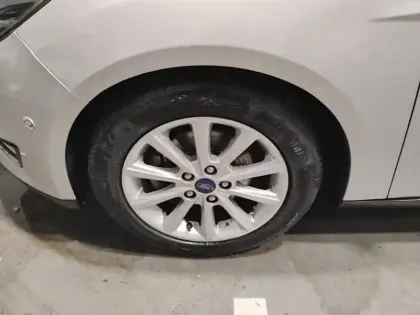 Photo 14 Ford Focus  1.0 EcoBoost 125 S&S Titanium
