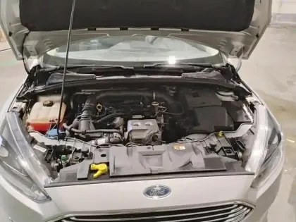 Photo 6 Ford Focus  1.0 EcoBoost 125 S&S Titanium