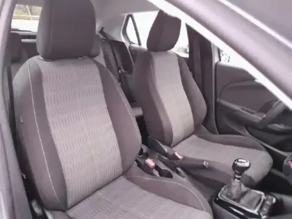 Photo 8 Opel Corsa  1.2 Turbo 100 ch BVM6 Edition