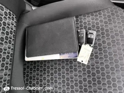 Photo 15 Opel Corsa Gén. V Ph1 NG Active 3