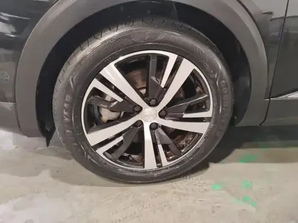 Photo 14 Peugeot 3008  Hybrid4 300 e-EAT8 GT