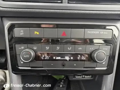 Photo 12 Volkswagen T-cross  1.0 TSI 115 Start/Stop BVM6 Carat