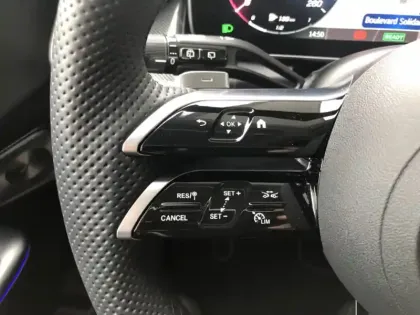 Photo 15 Mercedes Classe GLC GLC II 300 E HYBRID EQ 4MATIC 