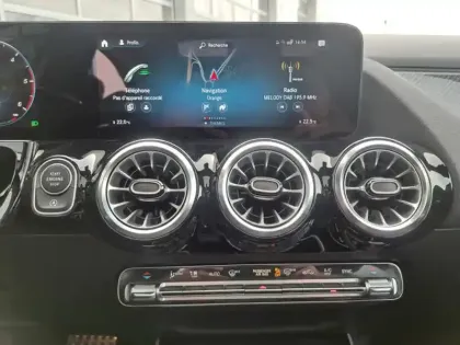 Photo 17 Mercedes GLA 200 d AMG Line