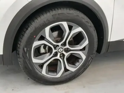 Photo 16 Renault Captur E-Tech 145 - 21 Intens