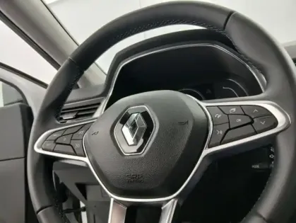 Photo 23 Renault Captur E-Tech 145 - 21 Intens