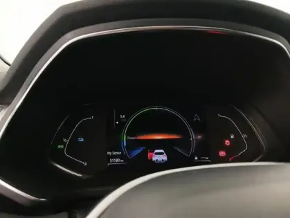 Photo 19 Renault Captur E-Tech 145 - 21 Intens