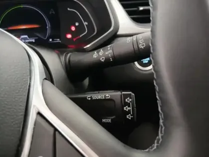 Photo 24 Renault Captur E-Tech 145 - 21 Intens