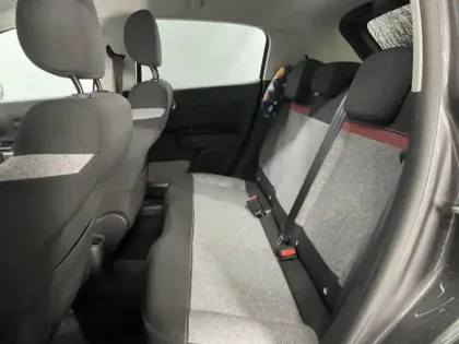 Photo 6 Citroën C3  1.2 PureTech 110ch S&S C-Series 124g