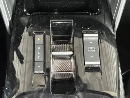 Photo 7 Citroën C4  PureTech 130ch S&S Shine EAT8