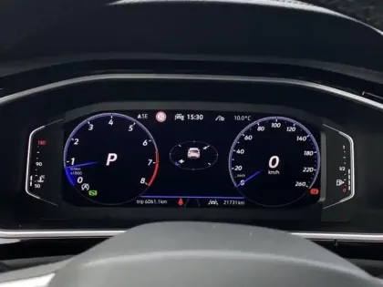 Photo 10 Volkswagen T-roc  1.5 TSI Evo2 150ch R-Line Edition DSG7