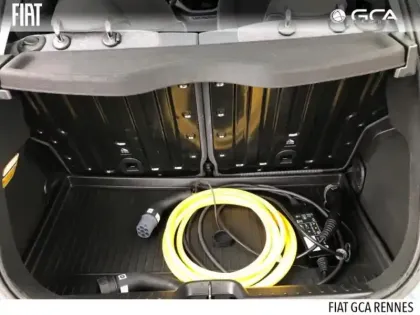 Photo 6 Fiat 500  3+1 e 118ch Icône