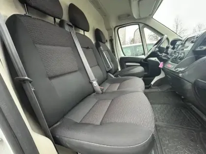 Photo 8 Citroën Jumper  Fg 35 L2H2 2.2 BlueHDi 140 S&S Driver