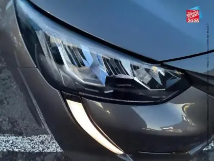 Photo 12 Peugeot 208  1.2 PureTech 100ch S&S Allure