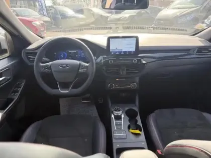 Photo 13 Ford Kuga  2.5 Duratec 190ch FHEV E85 Graphite Tech Edition BVA