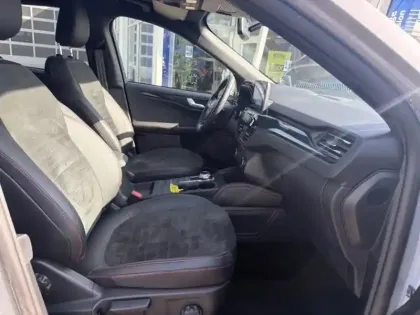 Photo 10 Ford Kuga  2.5 Duratec 190ch FHEV E85 Graphite Tech Edition BVA