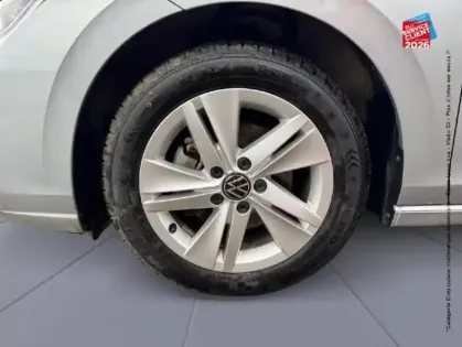 Photo 9 Volkswagen Golf  1.5 eTSI EVO2 116ch Life Plus DSG7