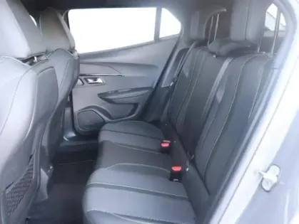 Photo 9 Peugeot 2008  1.2 PureTech 130ch S&S GT EAT8