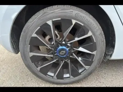 Photo 12 Renault Clio  1.6 E-Tech 145ch full hybrid esprit Alpine - 24