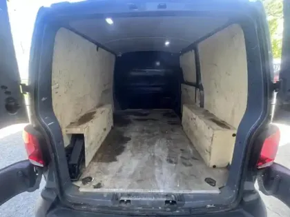 Photo 8 Volkswagen Transporter  Fg 2.8T L1H1 2.0 TDI 150ch Business