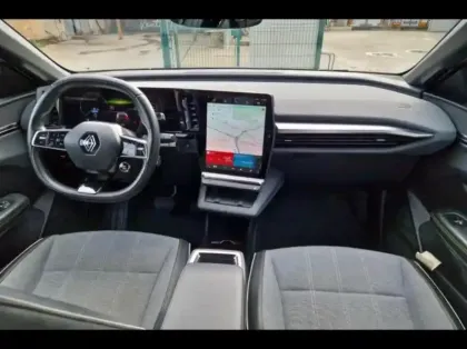 Photo 8 Renault Megane  E-Tech Electric EV60 220ch Techno super charge -C